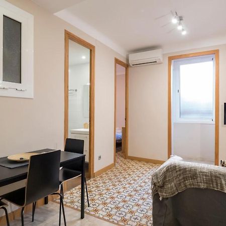 ברצלונה Acogedor Apartamento De 2 Dormitorios מראה חיצוני תמונה